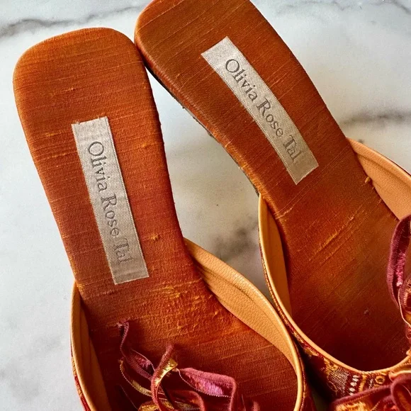 Olivia Rose Tal Silk Pom-Pom Mules Size 8 - Picture 9 of 12